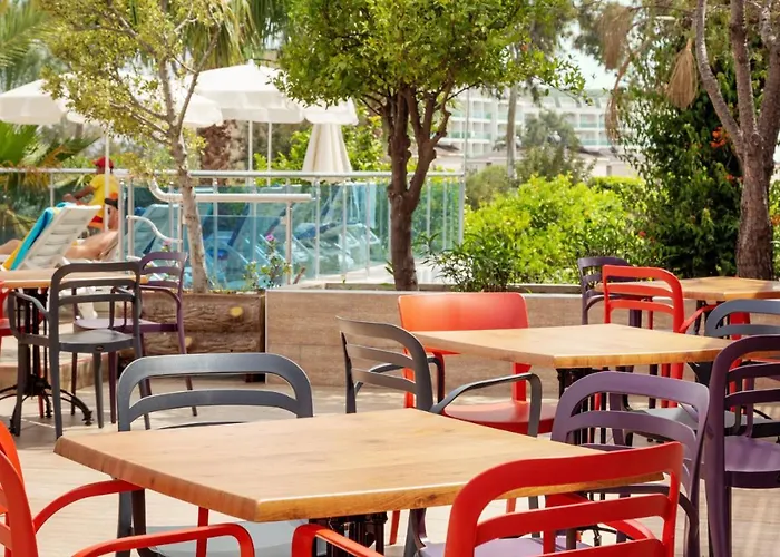 Numa Konaktepe Hotel 4*